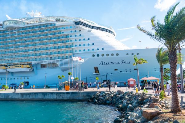 Comment éviter les foules lors des visites en escale pendant votre croisière ?